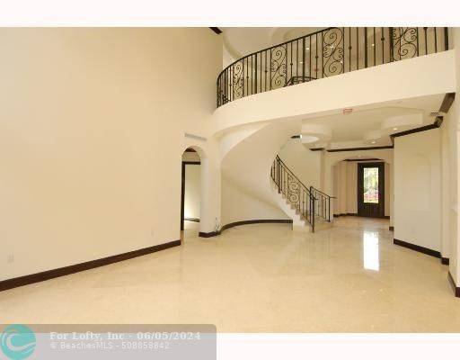 Bal Harbour, FL 33154,227 Bal Bay Dr