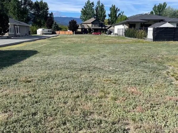 2219 BURGESS AVE, Merritt, BC V1K 1R3