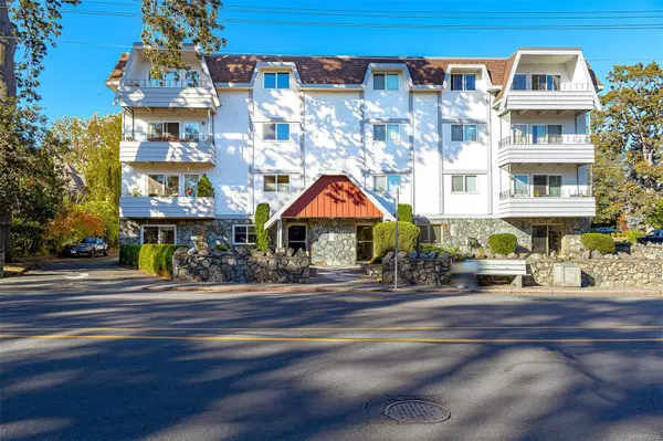 Oak Bay, BC V8R 1G9,2340 Oak Bay Ave #402