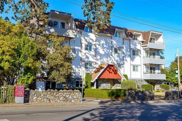 Oak Bay, BC V8R 1G9,2340 Oak Bay Ave #402