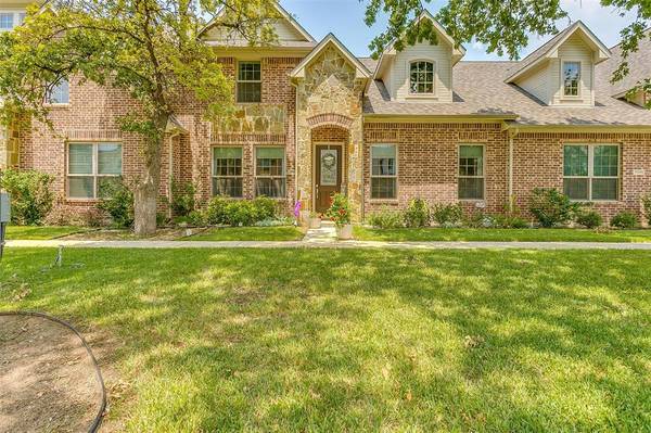 5224 Park Drive, River Oaks, TX 76114