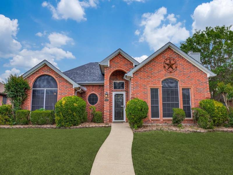 2132 Highwood Street, Mesquite, TX 75181