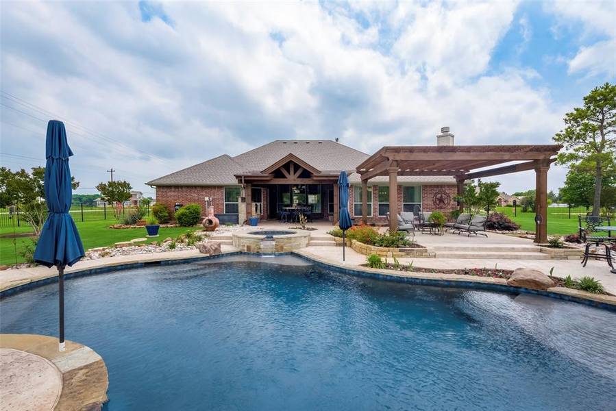 360 Doris Drive, Lucas, TX 75002