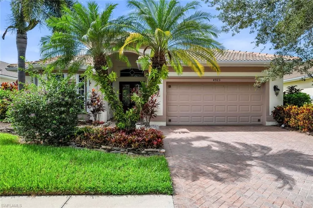 Naples, FL 34112,4923 Cerromar DR