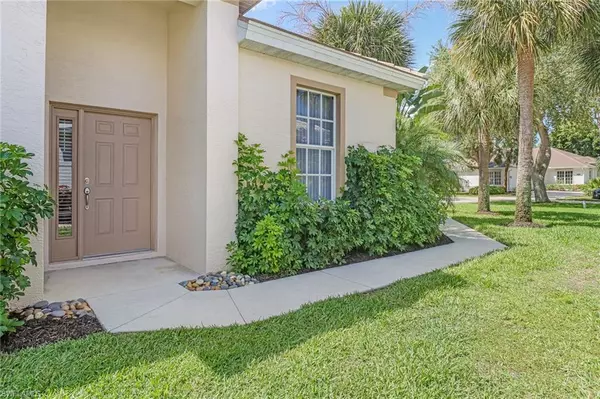 Naples, FL 34109,6811 Old Banyan WAY