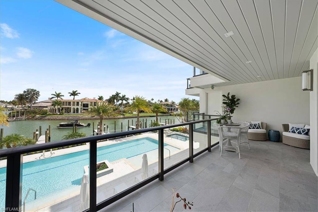 1820 Gulf Shore BLVD N 203, Naples, FL 34102