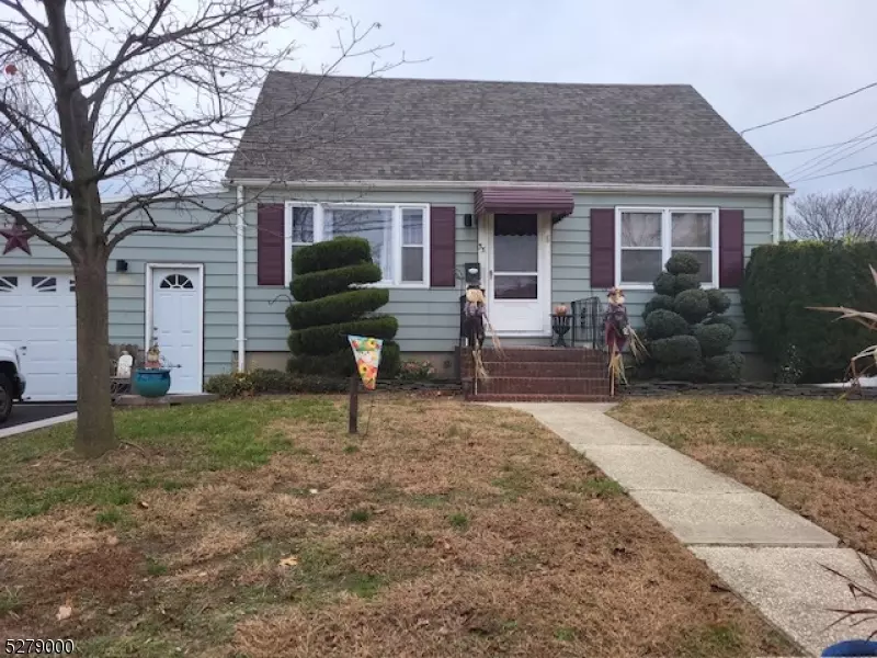 33 Walnut St, Keyport Boro, NJ 07735