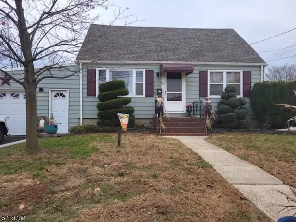 33 Walnut St, Keyport Boro, NJ 07735