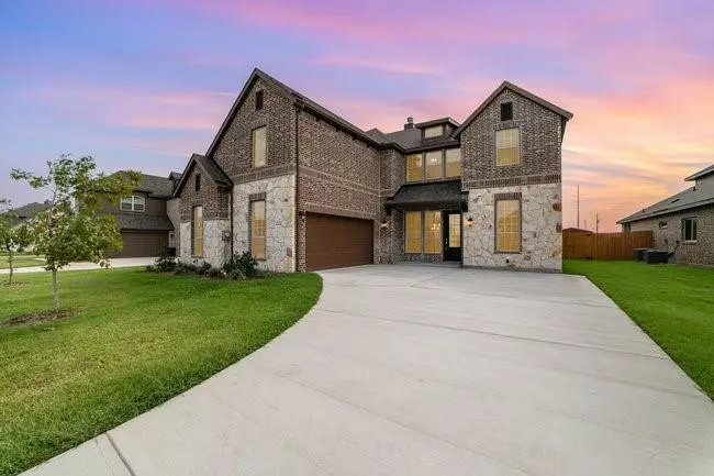 549 Clifton Court, Midlothian, TX 76065