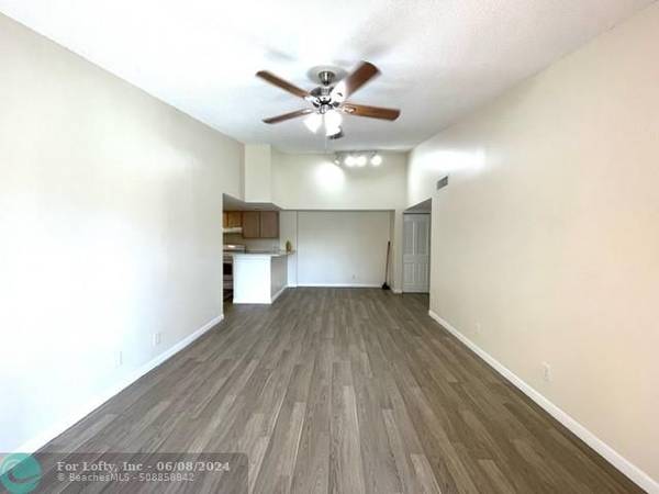 Plantation, FL 33324,10733 Cleary Blvd  #306