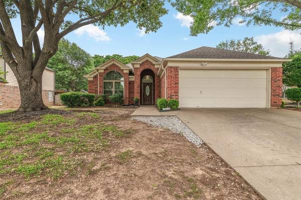 7228 Cross Keys Drive, North Richland Hills, TX 76182