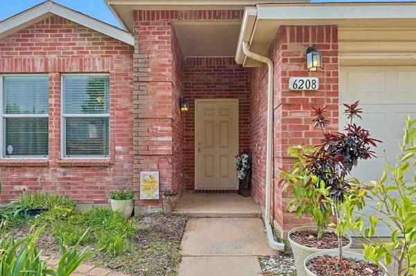 Denton, TX 76210,6208 Thoroughbred Trail