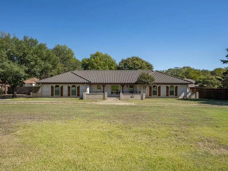 141 Shady Oaks Lane, Double Oak, TX 75077