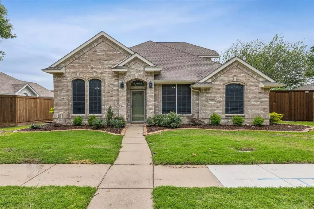 Mckinney, TX 75070,3725 Pinetree Drive