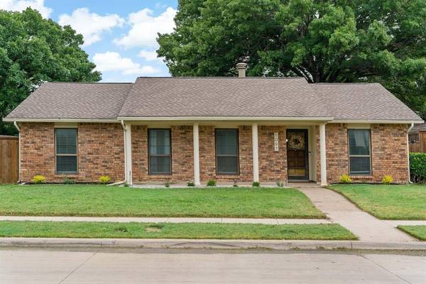 5097 Roberts Drive, The Colony, TX 75056