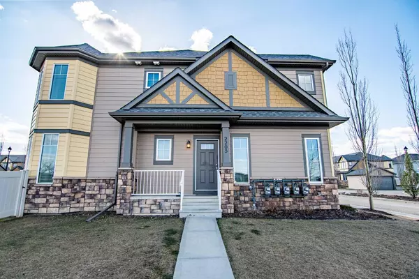 Red Deer, AB T4P 0M8,30 Carleton AVE #2205