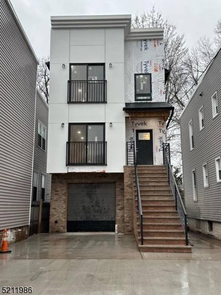 256 Westfield Ave, Elizabeth City, NJ 07208