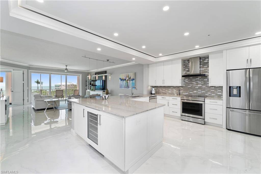 Bonita Springs, FL 34134,260 Barefoot Beach BLVD 303