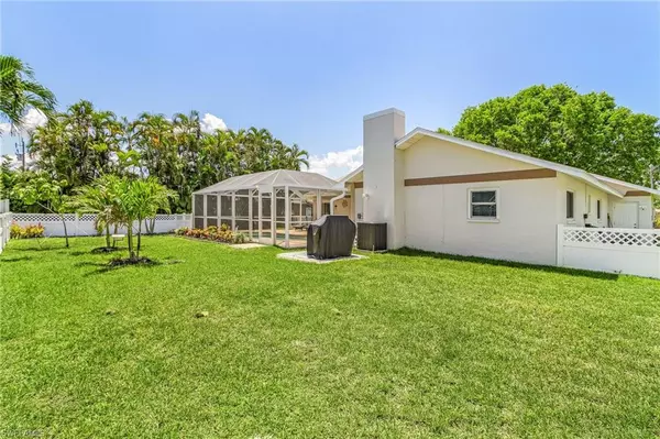 2111 11th ST, Cape Coral, FL 33990