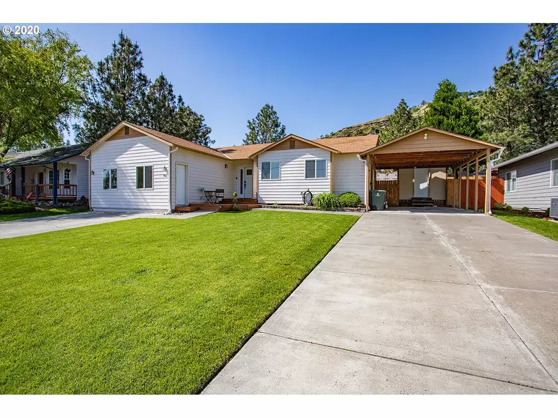 2414 W 13TH, The Dalles, OR 97058