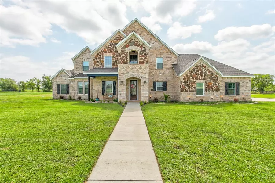 517 Gipson Manor Court, Crowley, TX 76036