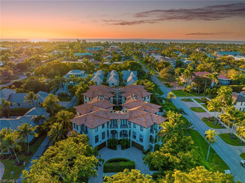 1012 7th ST S B-2, Naples, FL 34102