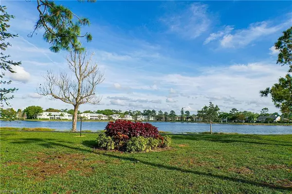 Naples, FL 34112,1798 Kings Lake BLVD 104