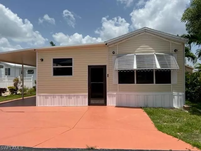 5634 Red Bird LN, Fort Myers, FL 33908