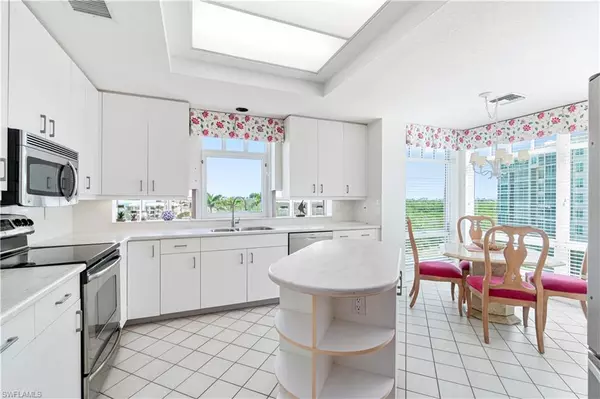 Bonita Springs, FL 34134,261 Barefoot Beach BLVD V401