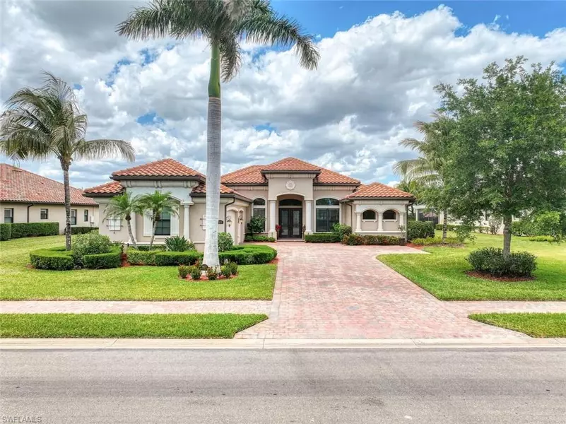 9872 Corso Bello DR, Naples, FL 34113