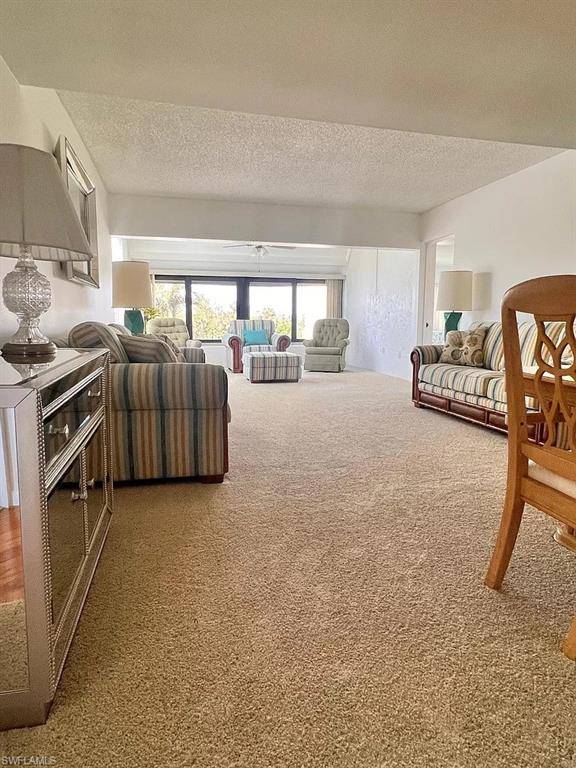 Naples, FL 34110,955 Palm View DR B307