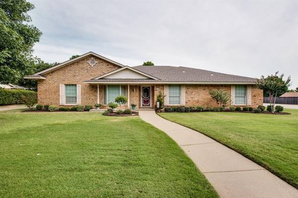 200 Windy Court, Highland Village, TX 75077