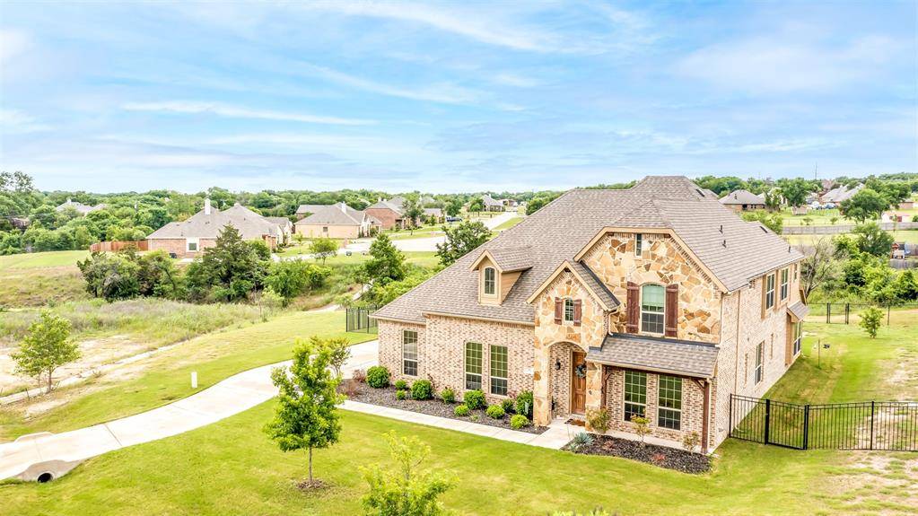 706 Green Canyon Court, Hudson Oaks, TX 76087