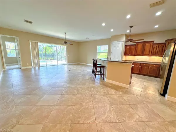 Estero, FL 33928,13700 Collina CT