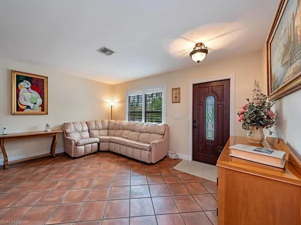 510 106th AVE N, Naples, FL 34108