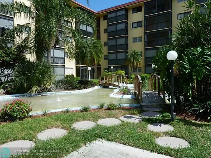 2601 NE 14th Street Cswy  #430, Pompano Beach, FL 33062