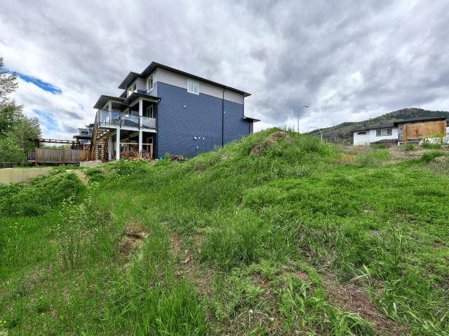 2730 BEACHMOUNT CRES, Kamloops, BC V2B 0E6