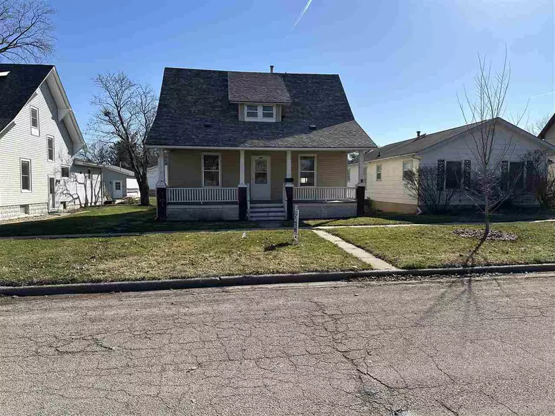 208 Walnut St., Tipton, IA 52772