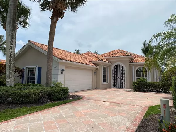 3949 Isla Ciudad CT, Naples, FL 34109