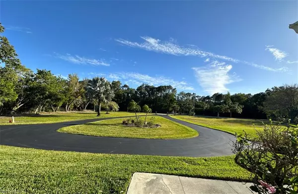 Naples, FL 34116,5655 Cedar Tree LN