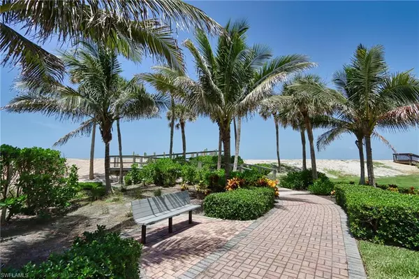 Naples, FL 34103,4901 Gulf Shore BLVD N 204