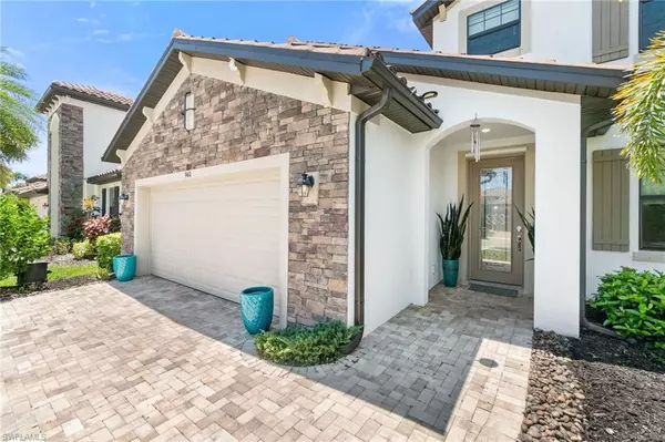 Naples, FL 34120,9411 Foxglove LN