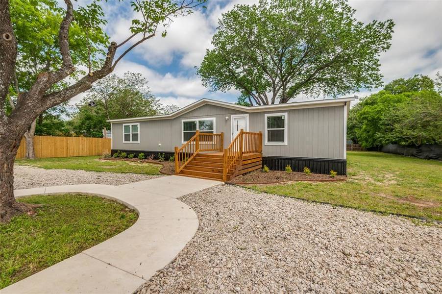 209 Lazy Lane, Red Oak, TX 75154