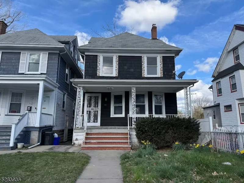 85 Brighton Ave, East Orange City, NJ 07017