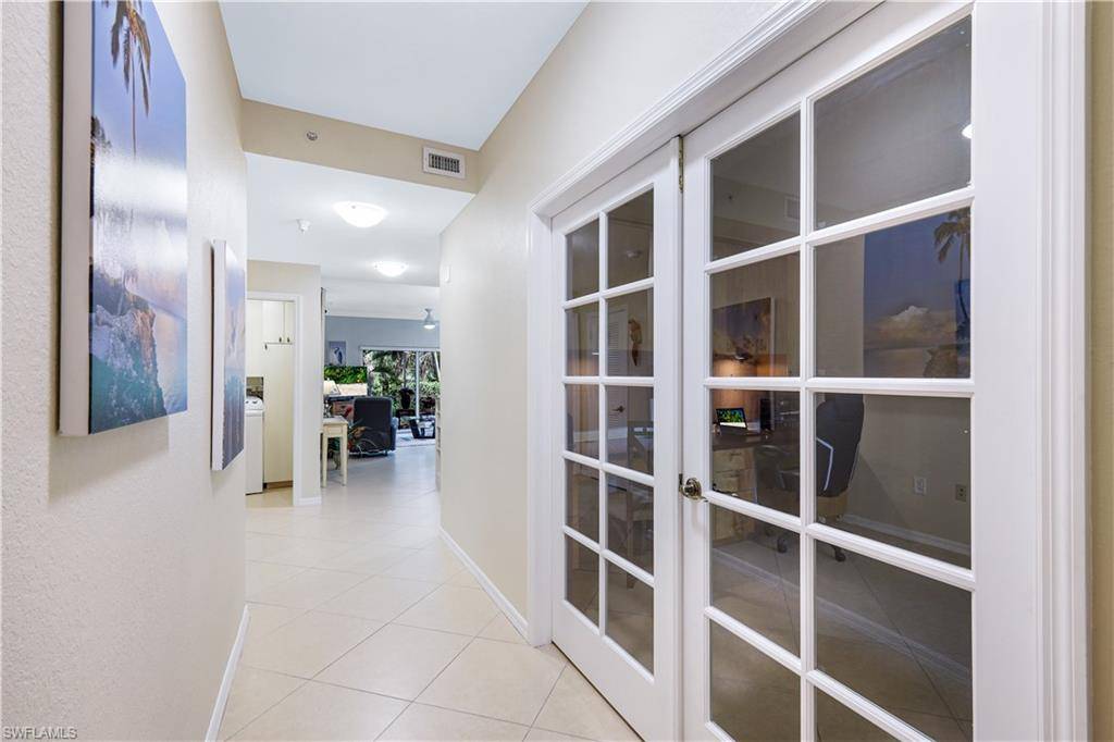 4520 Botanical Place CIR 106, Naples, FL 34112