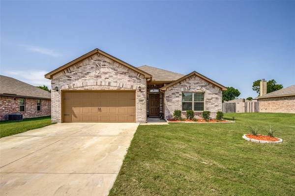 1807 Kings Cross Drive, Lancaster, TX 75134