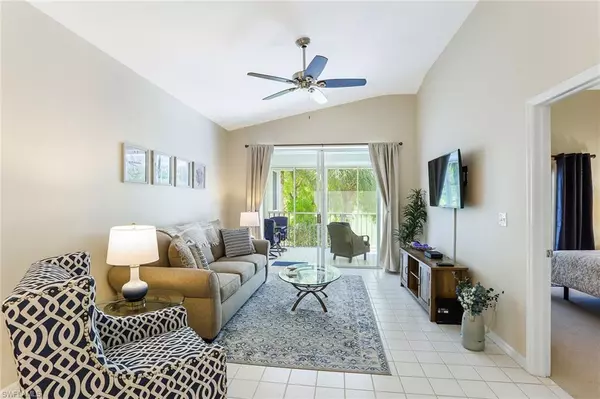 Naples, FL 34113,8228 Twelve Oaks CIR 323