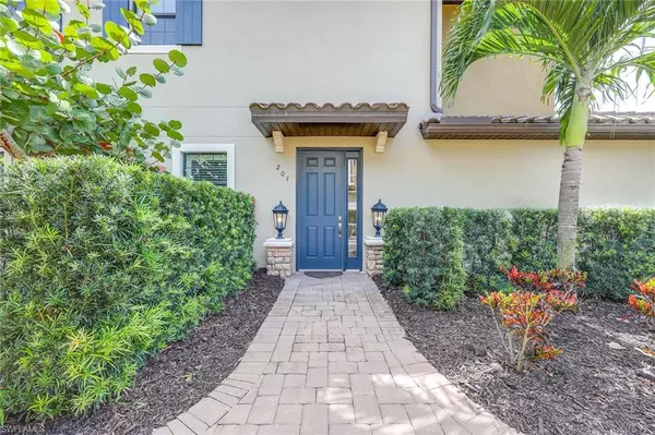 Naples, FL 34119,9657 Montelanico LOOP 201