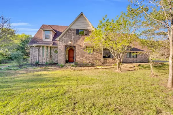 865 W 1st Street,  Maypearl,  TX 76064