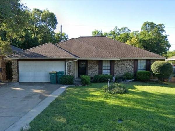 651 Brookside Drive, Cedar Hill, TX 75104